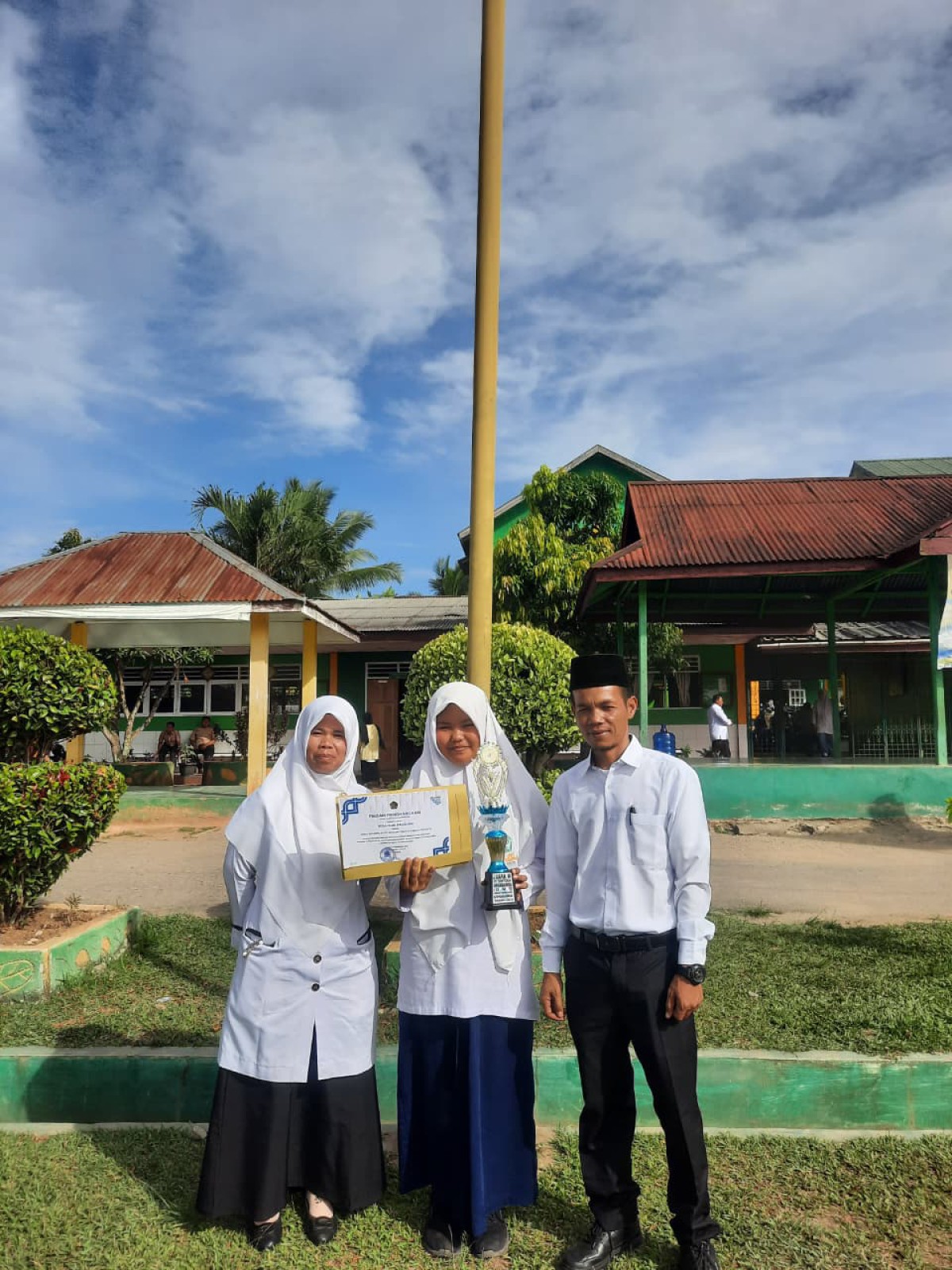 Juara Olimpiade Madrasah Indonesia (OMI)